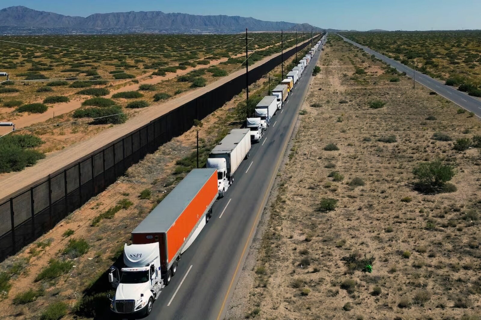 EU retira 20 mil visas a transportistas mexicanos por requisito de inglés