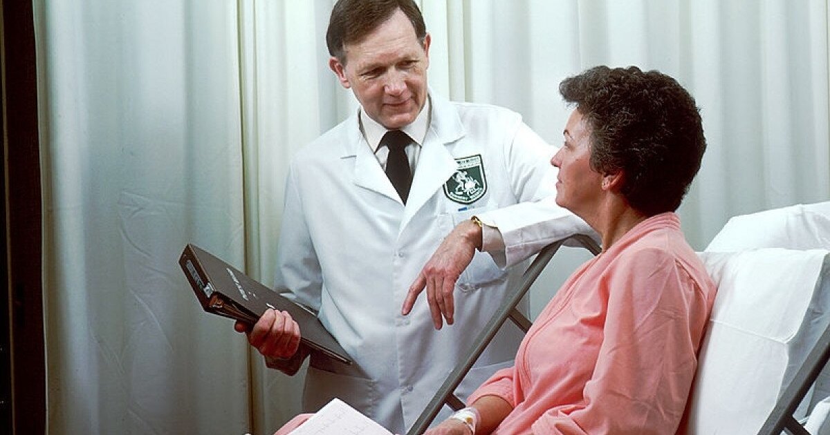 Médicos explican las señales que podrían indicar que una persona está en la última etapa