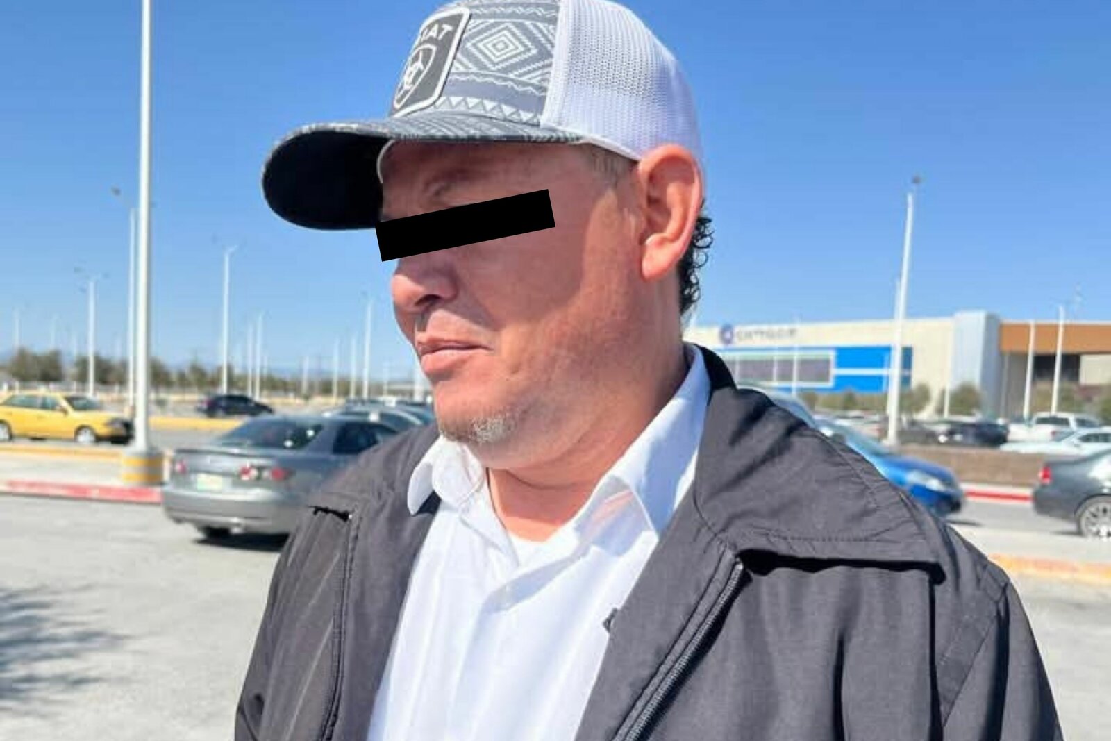 Fiscalía confirma arresto de Valentín 'N'; aún no se revelan los cargos que enfrentará. Monclova, Coahuila.- Elementos de la Agencia de Investigación Criminal