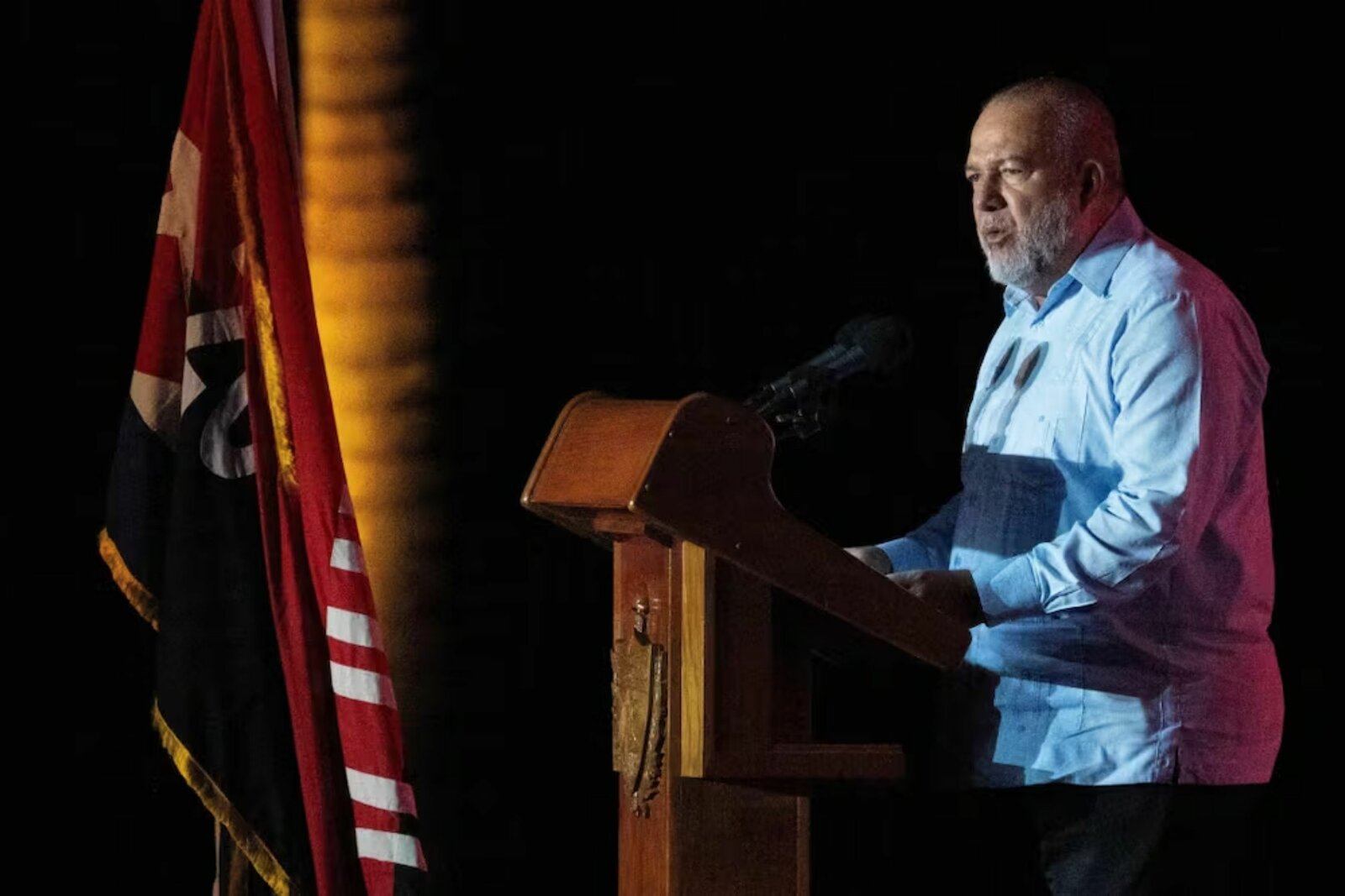 Cuba impulsa histórica reforma económica y abre sectores a inversión privada