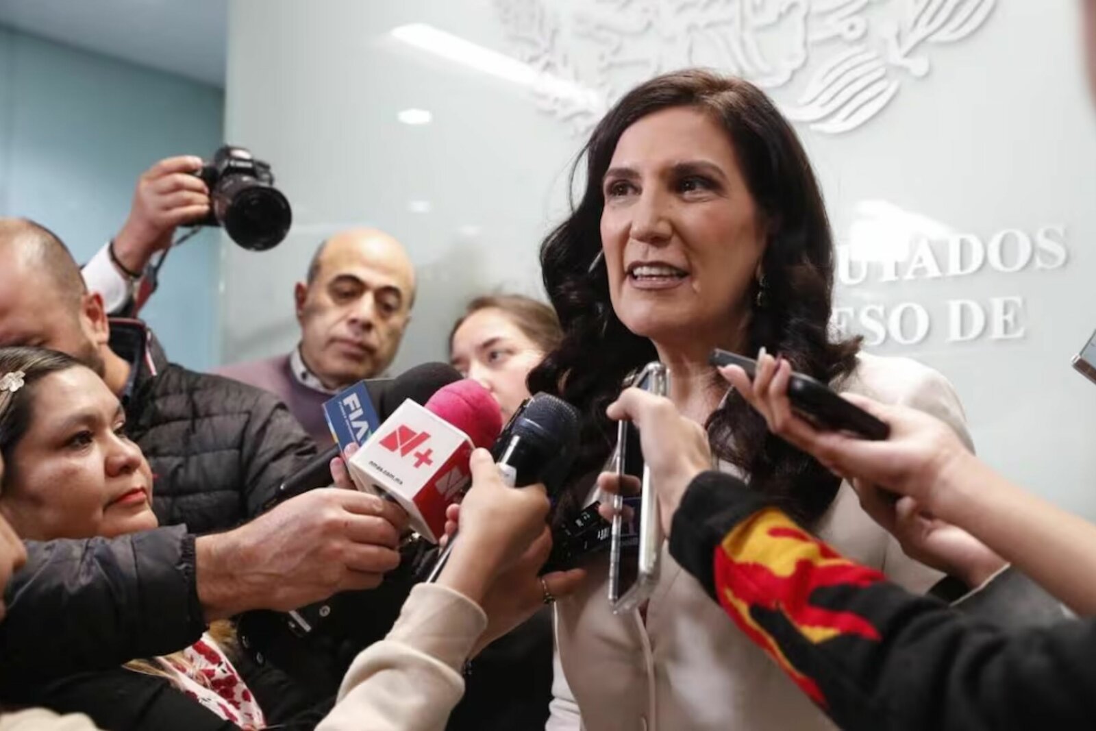 Kenia López celebra reactivación del diálogo entre México y España