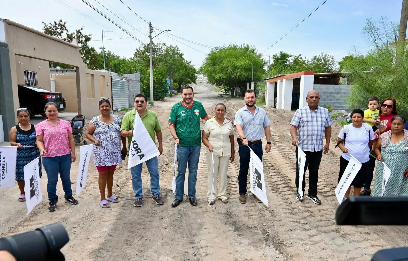 Carlos Villarreal continúa con pavimentación en Monclova