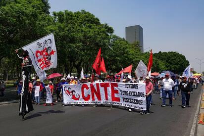 La Sección 22 de la CNTE acordó retirar su plantón en la Ciudad de México tras semanas de protesta, aunque no consiguió la abrogación de la Ley del ISSSTE.