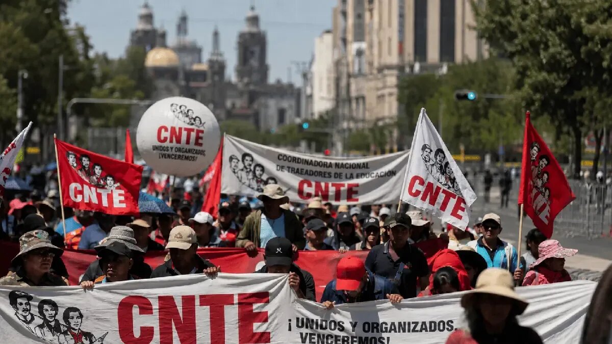 Oferta de la SEP a la CNTE busca contratación de docentes, dice Sección 22