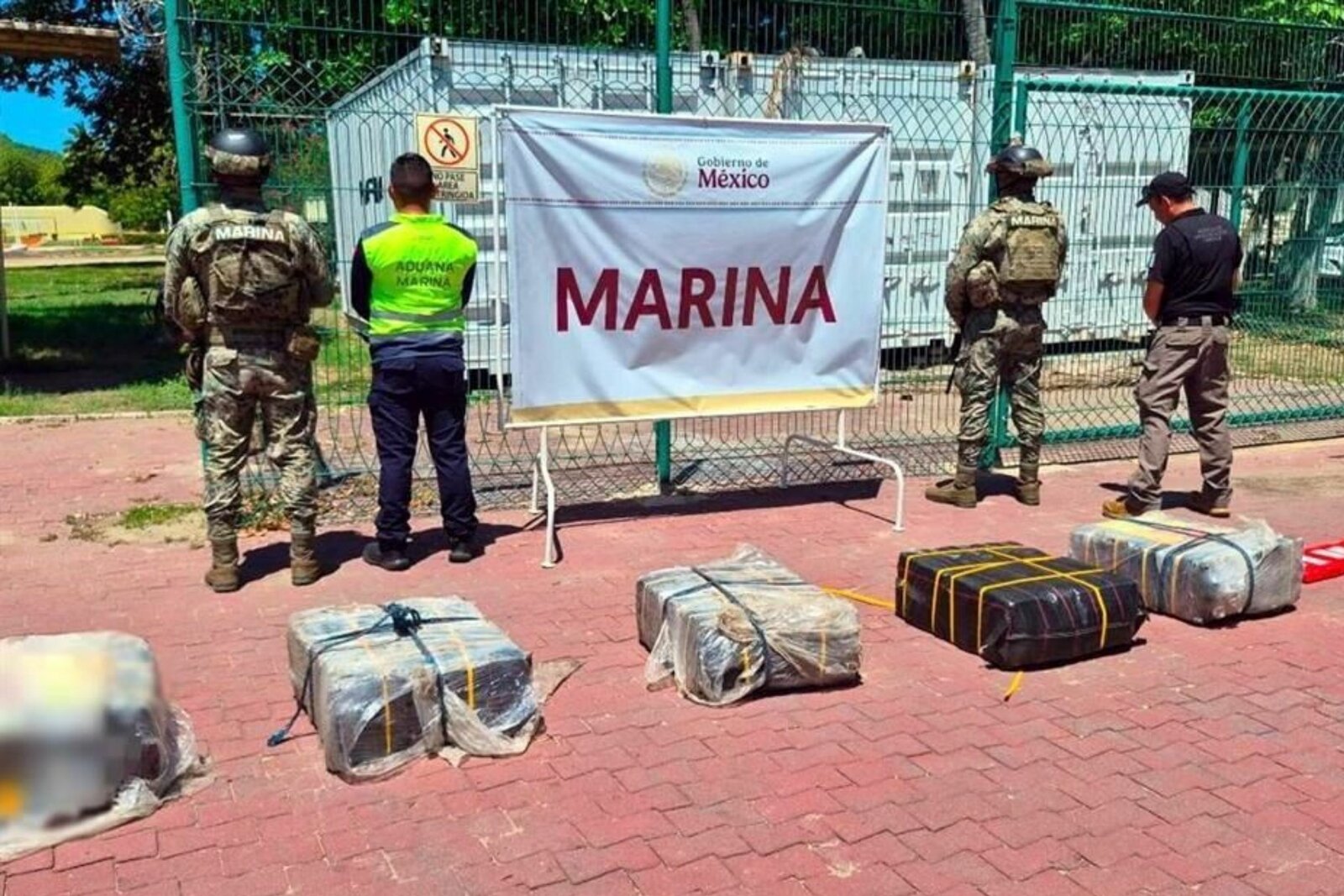 Semar asegura 270 kilos de cocaína en puerto de Manzanillo durante operativo