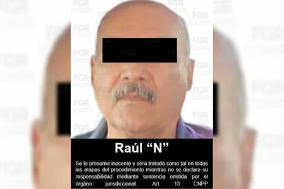 La FGR detuvo a Raúl Campos Espinoza, exjefe de la Gendarmería de la extinta Policía Federal, por su presunta participación en desaparición forzada.