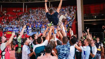 Málaga vence 2-1 al Almería y logra el ascenso a Primera División