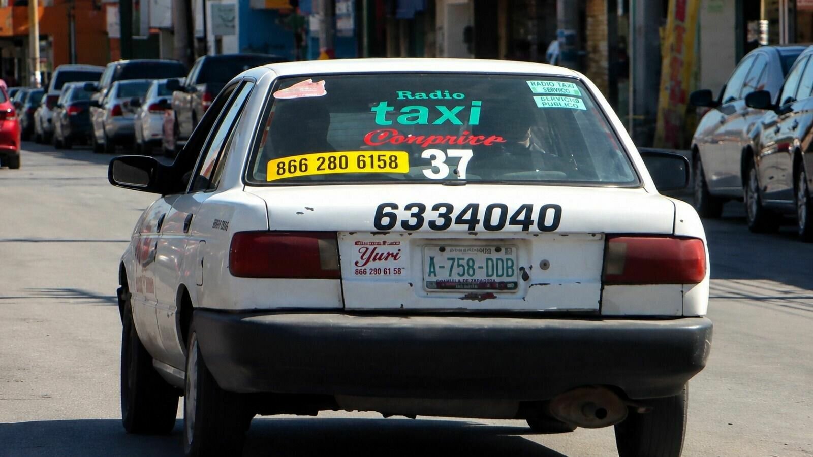Taxistas buscan facilidades para regularizar pagos ante la complicada situación económica