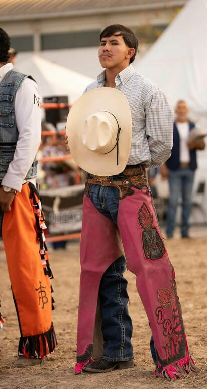 Reportaje: Bryan Medina: la pasión por el rodeo supera golpes, miedo y sacrificio