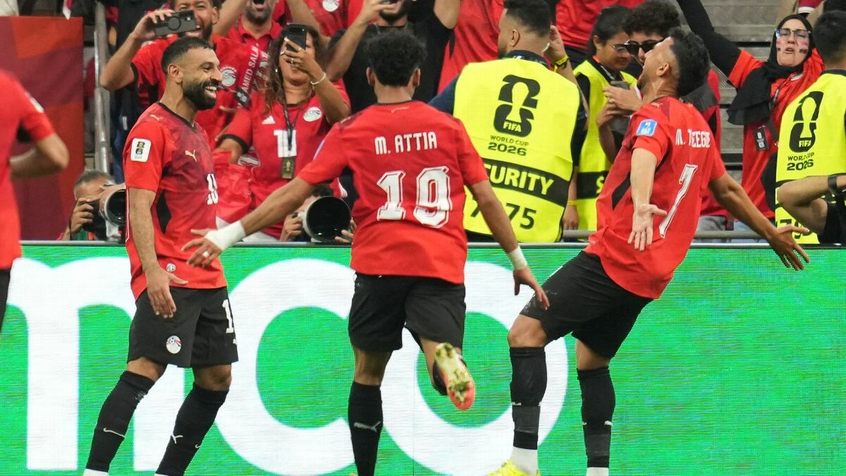 Salah comanda a Egipto a su primera victoria en las Copas del Mundo