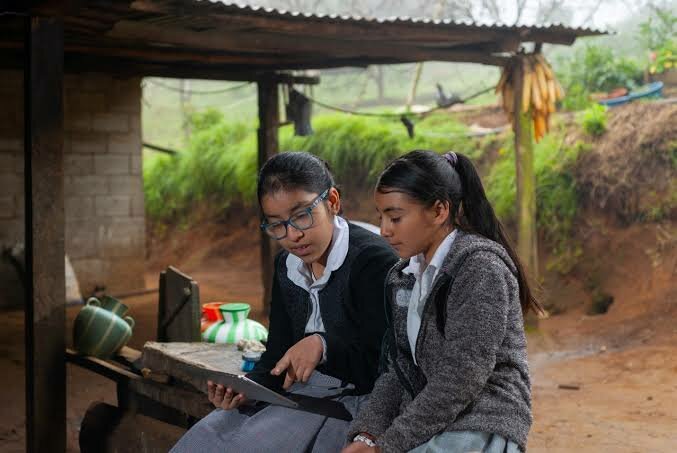 Celebran que se analice papel de IA en la educación