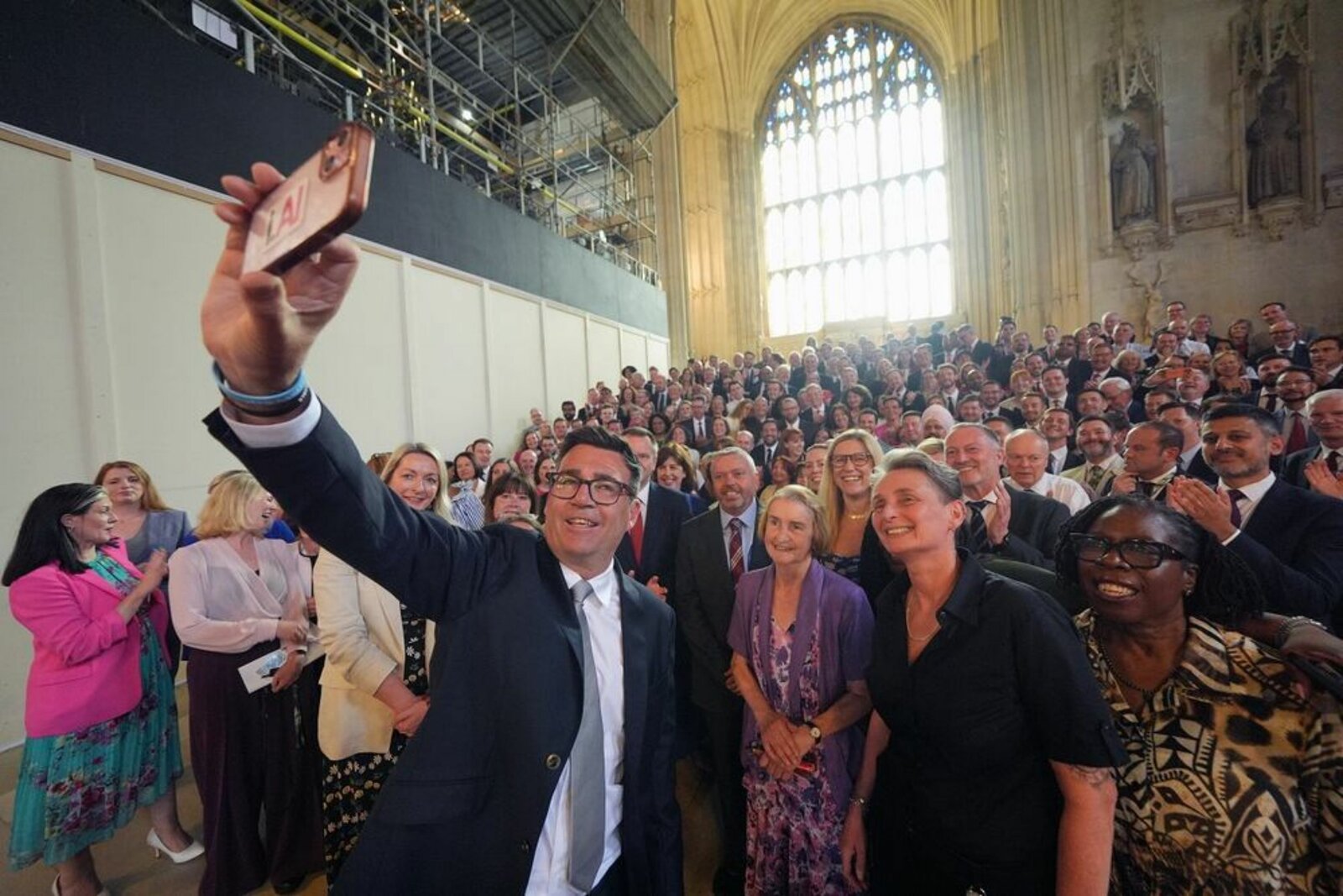Qué sigue para Reino Unido tras la renuncia de Keir Starmer como primer ministro