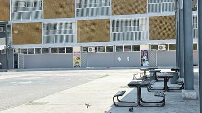 Sobrecarga por minisplits deja sin luz a planteles escolares