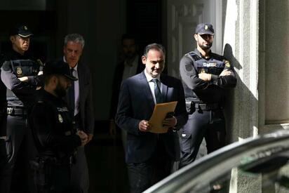 El exministro español José Luis Ábalos fue condenado a 24 años de prisión por corrupción en un caso relacionado con la compra de mascarillas durante