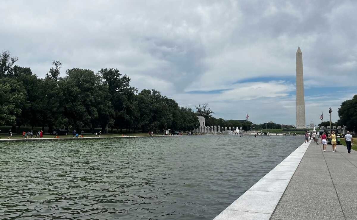 Donald Trump amenaza con cárcel por daños en estanque del Monumento a Lincoln
