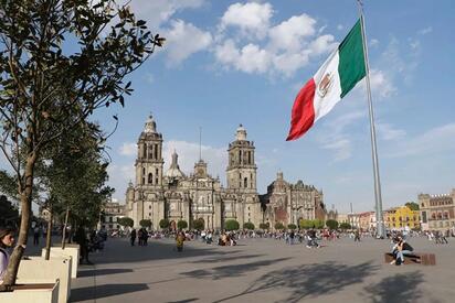 La economía mexicana registró en abril su mayor crecimiento mensual en más de cuatro años, impulsada por la construcción y algunos sectores de servicios.