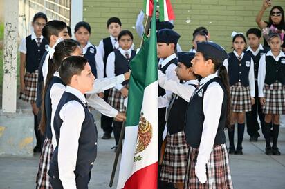 Directores podrán modificar horarios y protocolos tras incidentes por altas temperaturas.  Luego de que cinco alumnas de la Escuela Primaria Niños Héroes