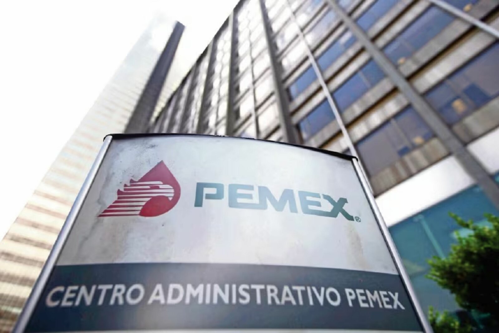 Pemex y Petrobras firman acuerdo para cooperar en exploración y refinación