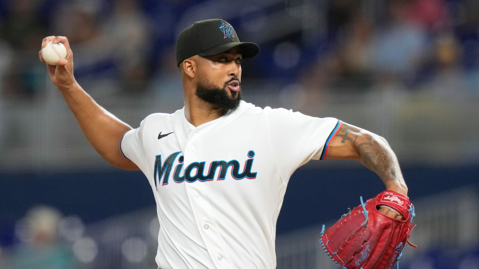 Sandy Alcántara, nuevo líder de ponches en la historia de los Marlins