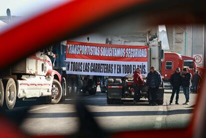 Transportistas convocaron a una movilización nacional para el 24 de junio con posibles bloqueos carreteros y una eventual marcha hacia el Zócalo capitalino.