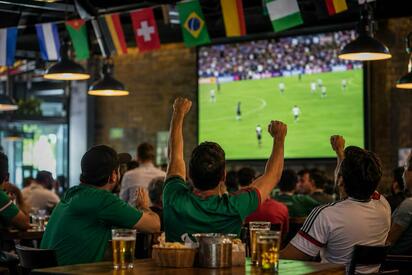 CONSUMO El Mundial eleva el costo para los aficionados, el torneo también modifica los hábitos de consumo en Coahuila, impulsando a bares y comercios en algunas