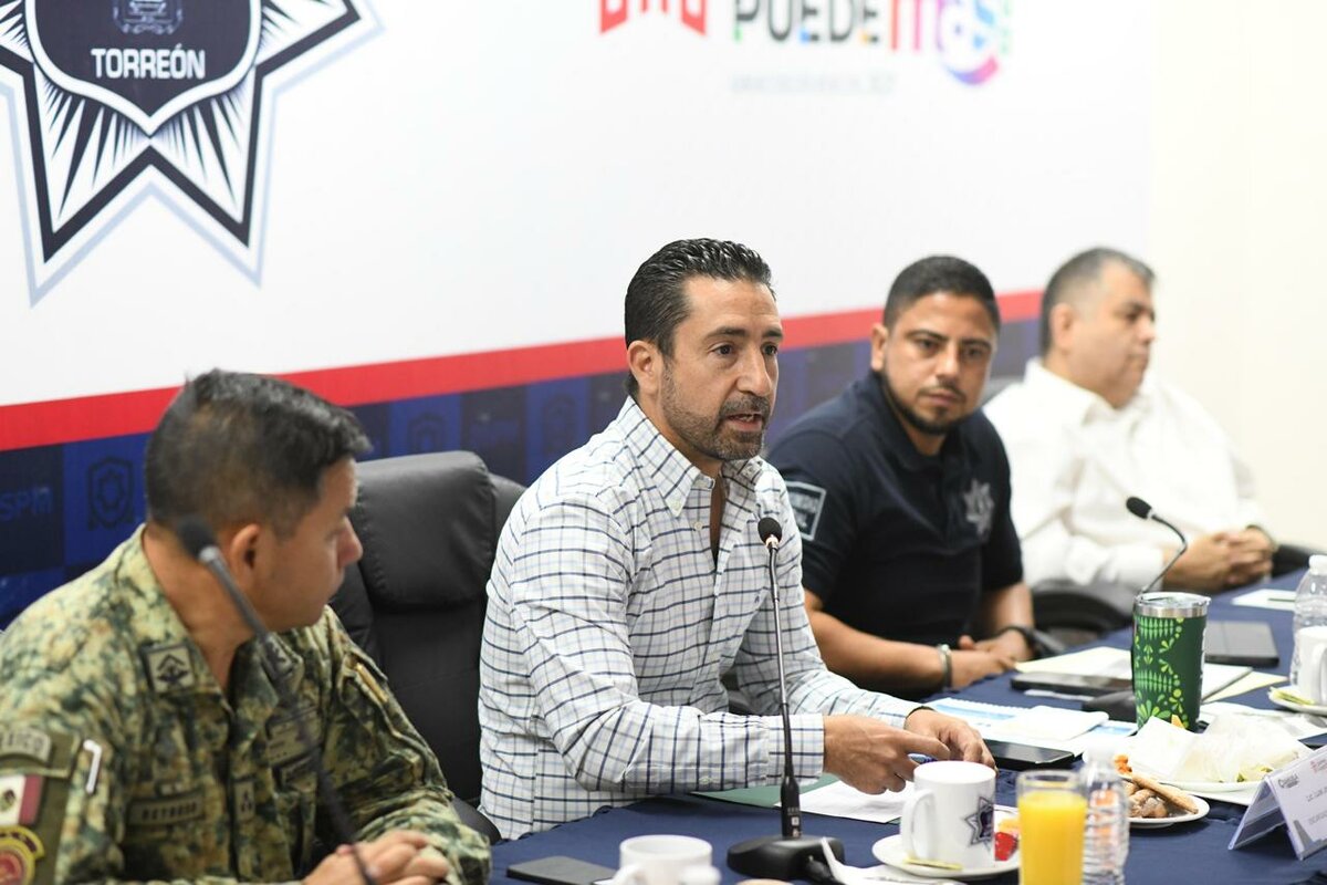 Destacan en reunión de seguridad acciones de coordinación entre dependencias y apoyo en tecnología
