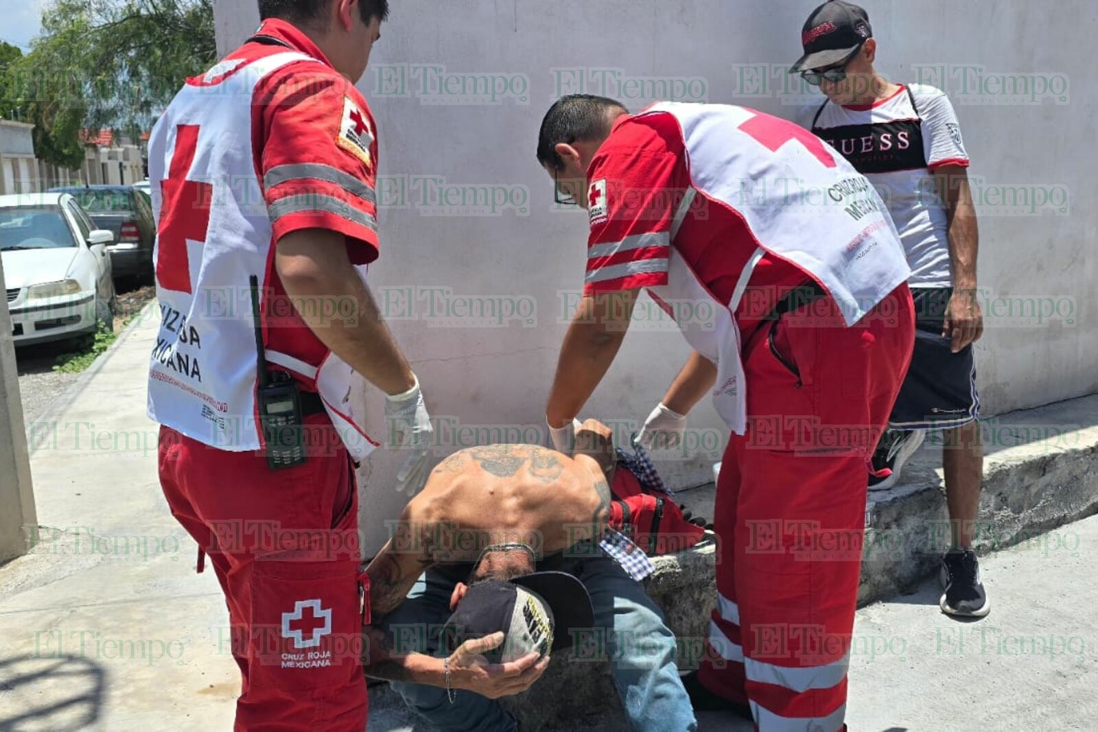 Ciclista resulta lesionado al impactarse contra automóvil en la Zona Centro
