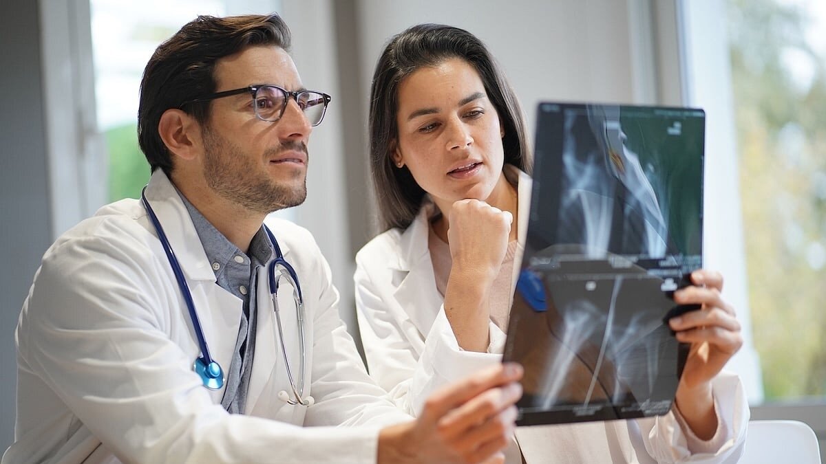 Mensajes en el portal de pacientes se duplican, los médicos se enfrentan a un aumento de la carga
