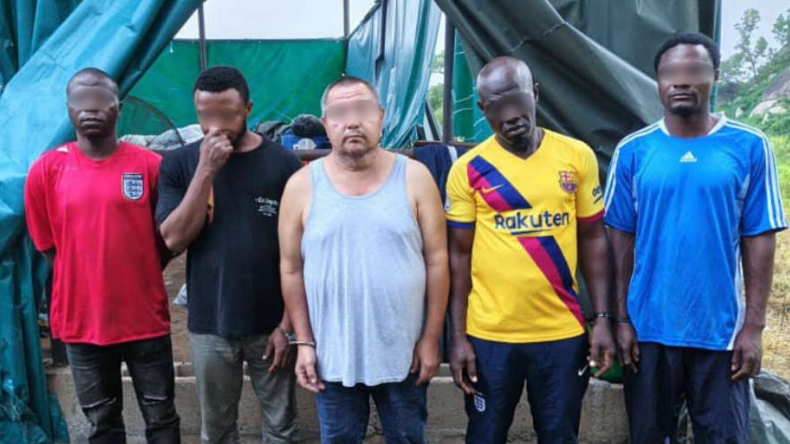 Desmantelan laboratorio de metanfetaminas en Nigeria; detienen a mexicano