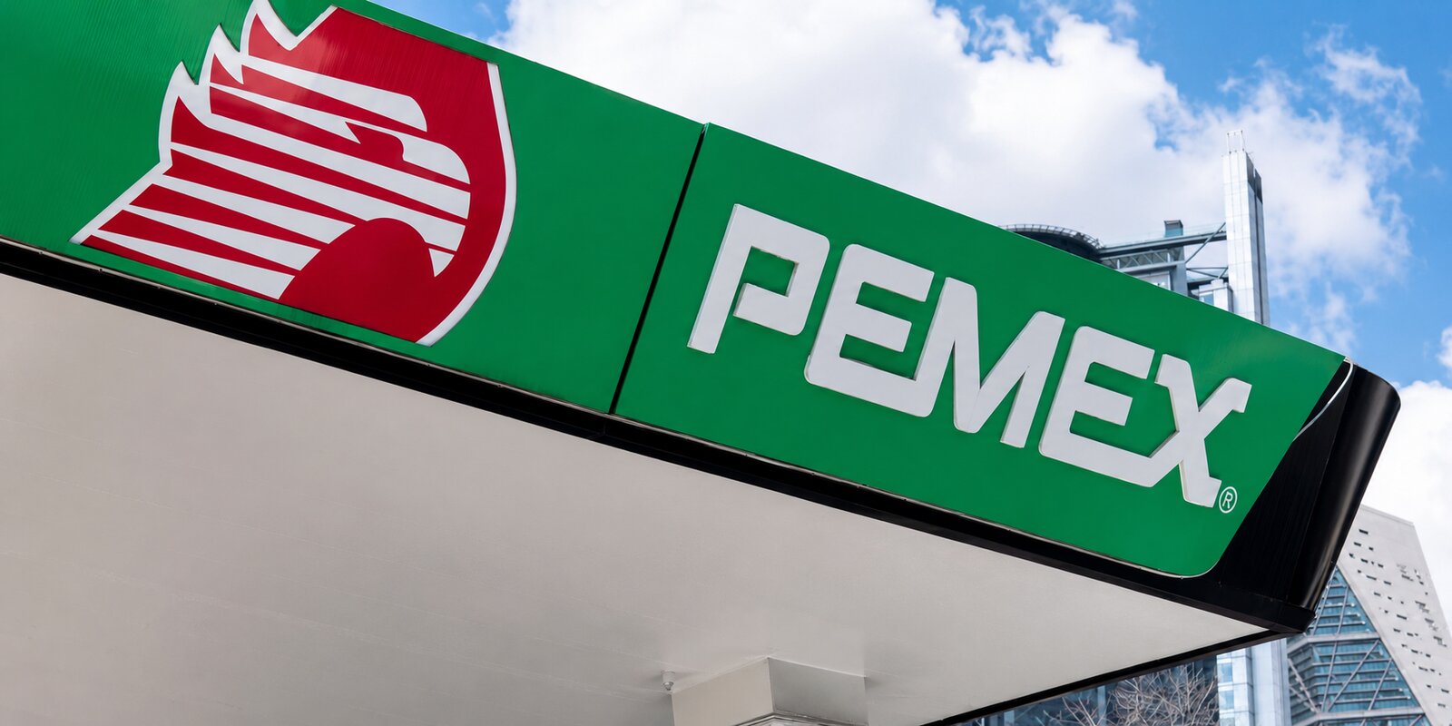 Pemex gana terreno en mercado de combustibles ante crisis en Ormuz, señalan especialistas
