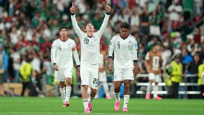 México golea 3-0 a Chequia y avanza con paso perfecto en el Mundial