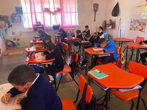 Menos del 10% de escuelas en Coahuila mantienen clases remotas por calor