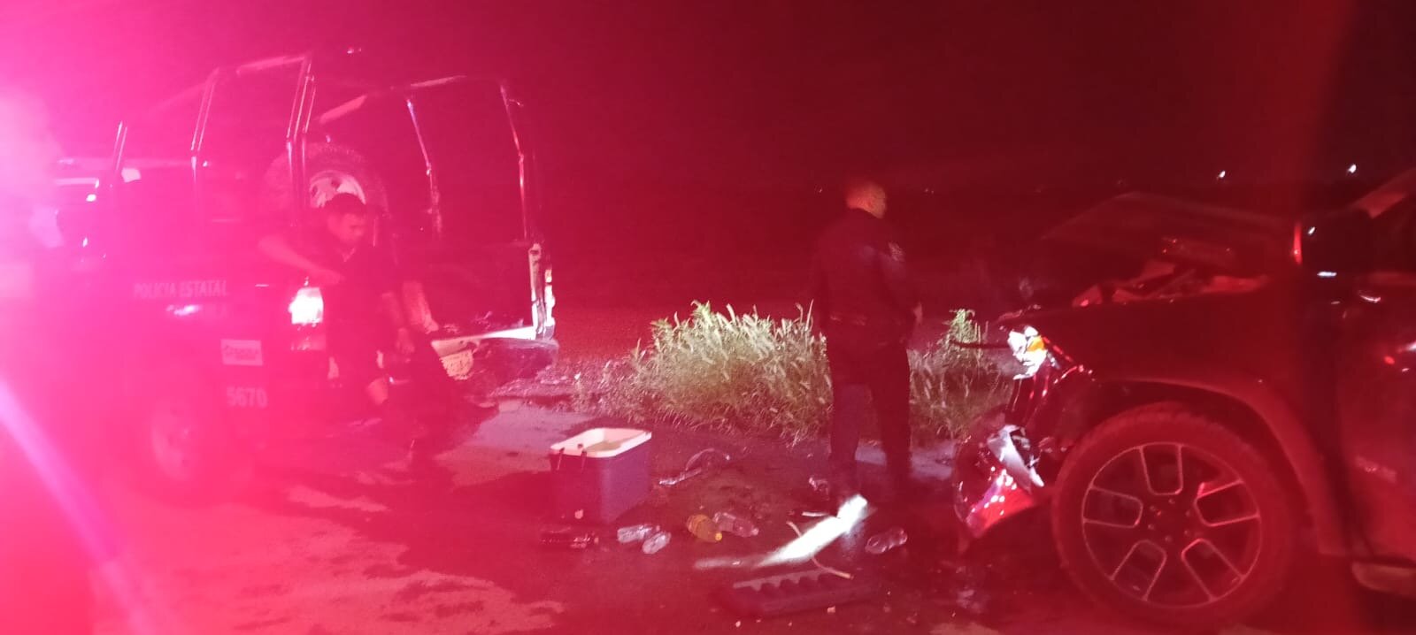 Propietario de negocio vaquero es detenido tras impactar patrulla estatal