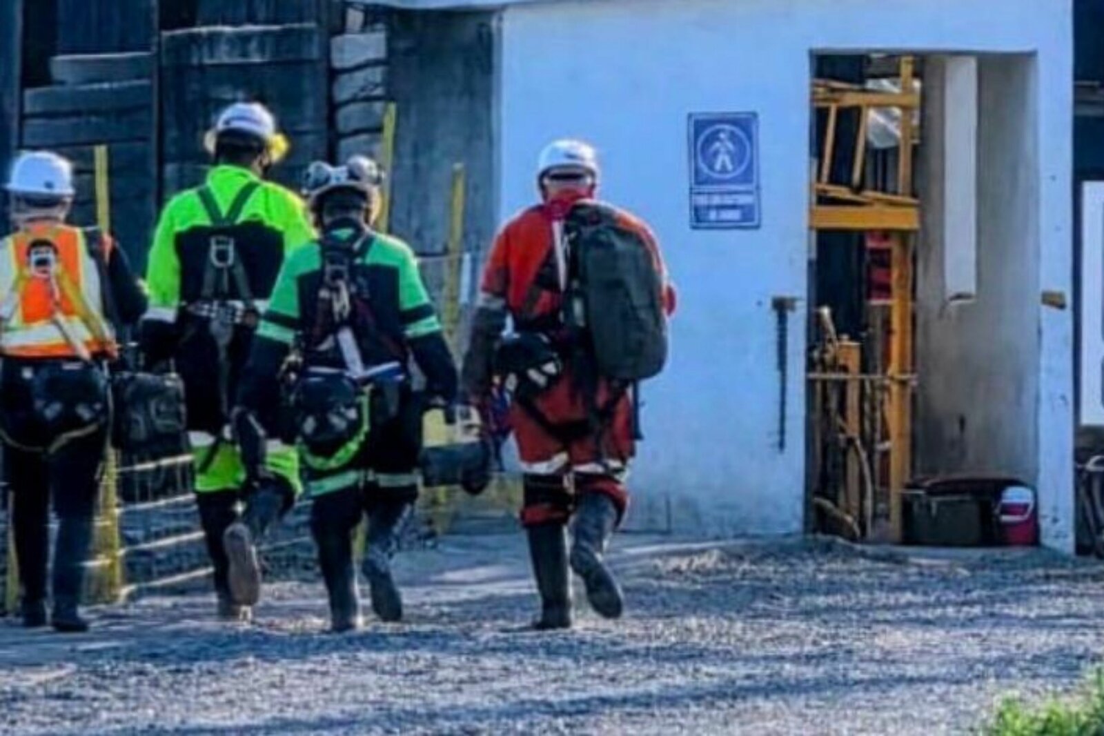 Recuperan restos de otro minero en Pasta de Conchos; sería el número 34