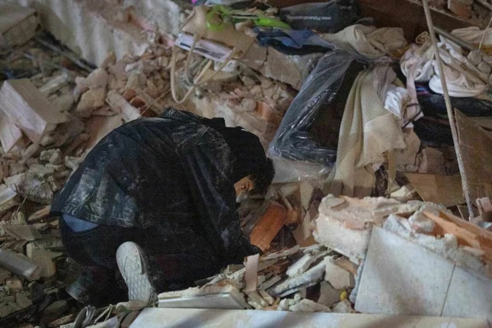  “¡Amor, no te vayas!”: el video que ha conmovido tras los terremotos en Venezuela