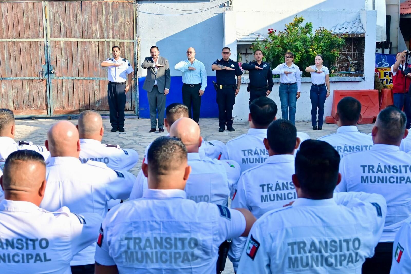Encabeza alcalde pase de lista semanal en Seguridad Pública de Monclova