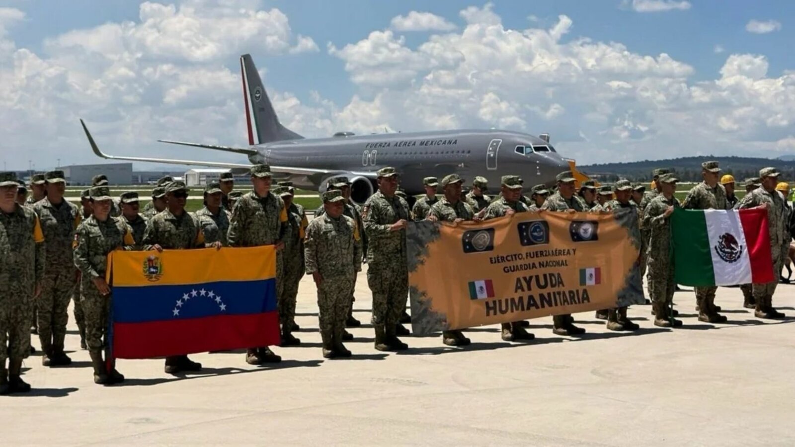 México envía 250 rescatistas y ayuda humanitaria a Venezuela tras sismos