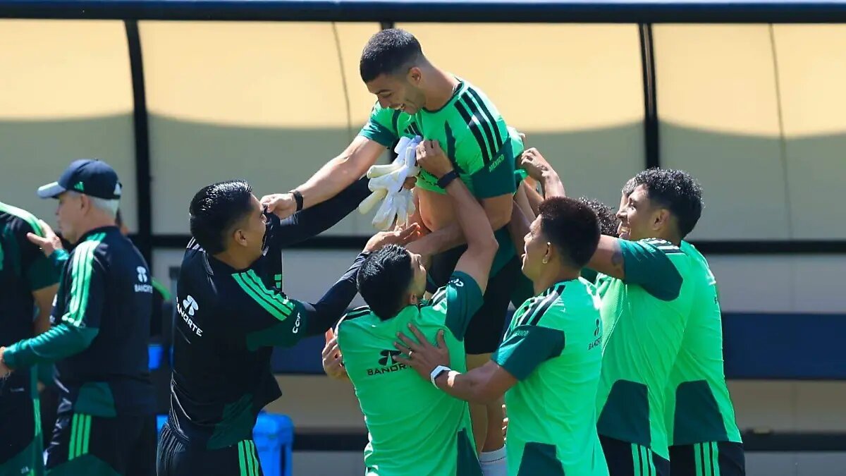 México entrena con calma y sonrisas tras el triunfo ante Chequia
