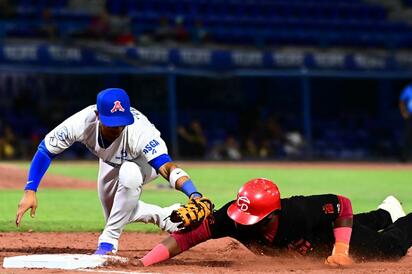 Acereros vence a Durango en 11 entradas y logra la serie