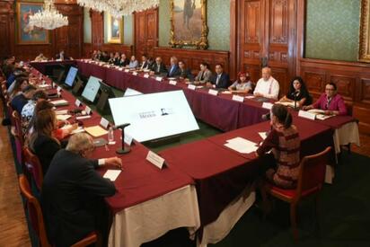 Sheinbaum revisa avances del IMSS-Bienestar con gobernadores de 24 estados