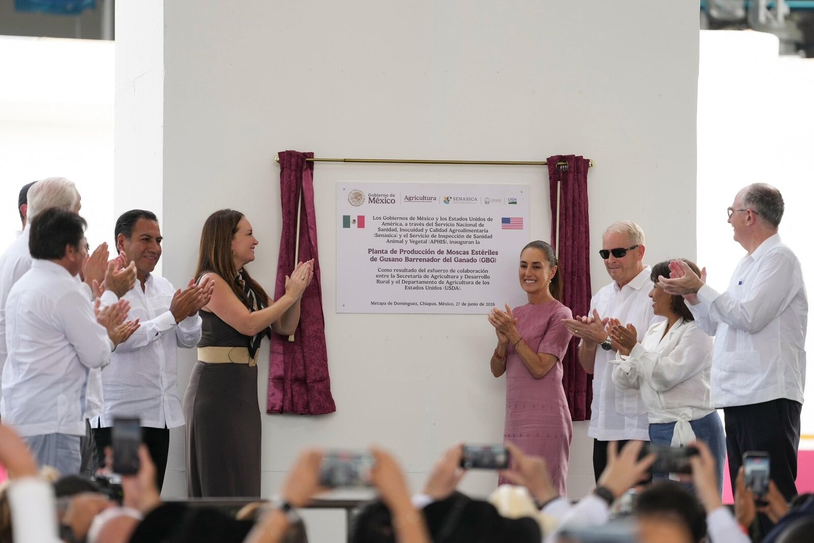 Inauguran planta contra gusano barrenador en Chiapas; EU destina 83.8 millones de dólares