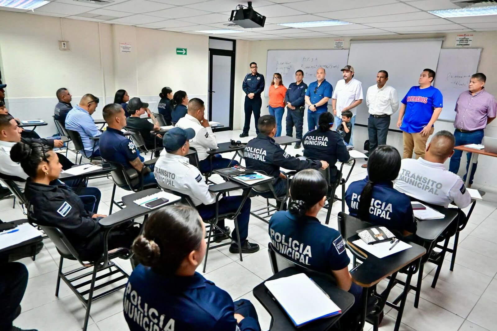 Policías