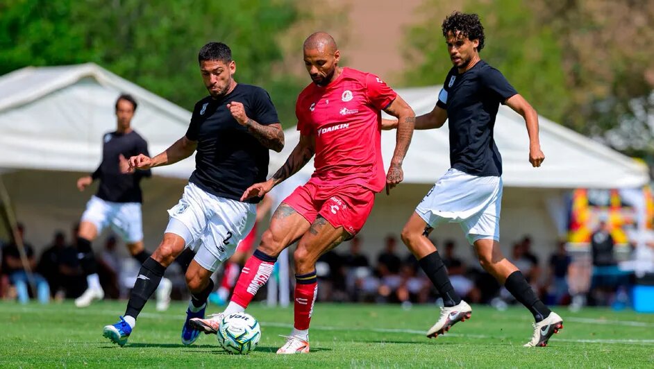 El bicampeón de goleo Joao Pedro, fuera por lesión de ligamento