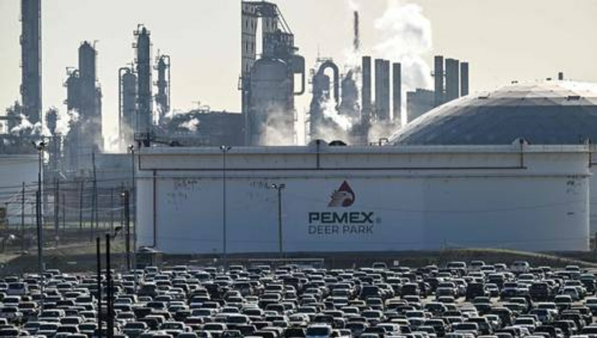 Recorte de Pemex impacta metas de producción petrolera