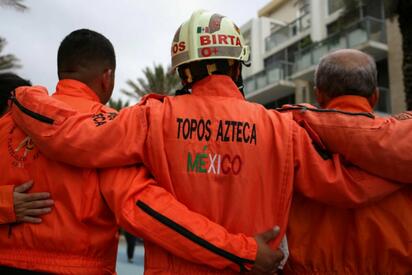 Topos Aztecas alertan sobre un presunto fraude en el que personas solicitan herramientas y apoyo en su nombre, por lo que pidió verificar toda información