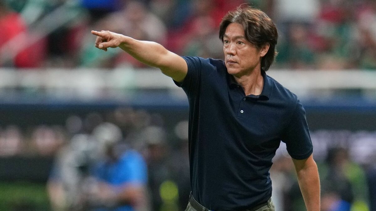 Hong Myung-bo deja la selección de Corea del Sur