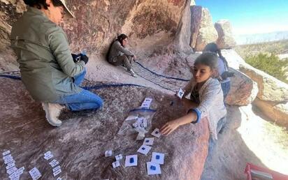 INAH concluye restauración de pintura rupestre vandalizada en Cuatro Ciénegas; califican de "descerebrados" a responsables