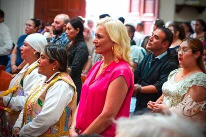 Laura Jiménez asistió a la fiesta patronal de Nuestra Señora del Perpetuo Socorro en Múzquiz