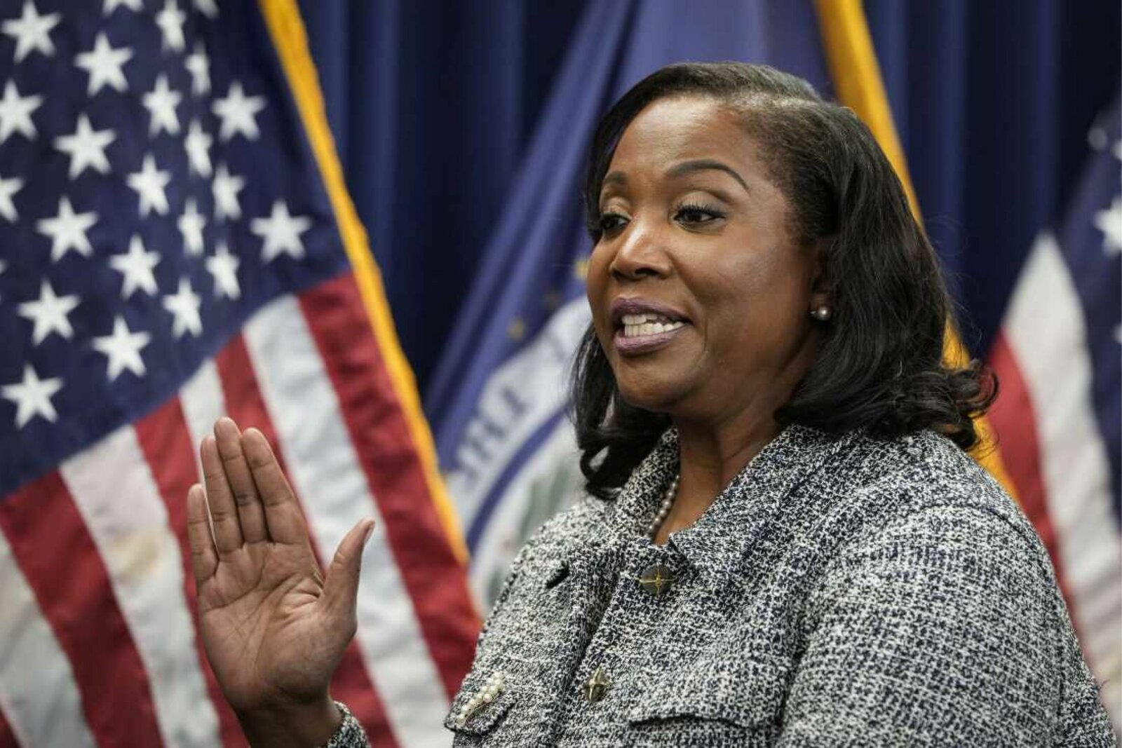 Corte Suprema de Estados Unidos rechaza despido de Lisa Cook ordenado por Trump