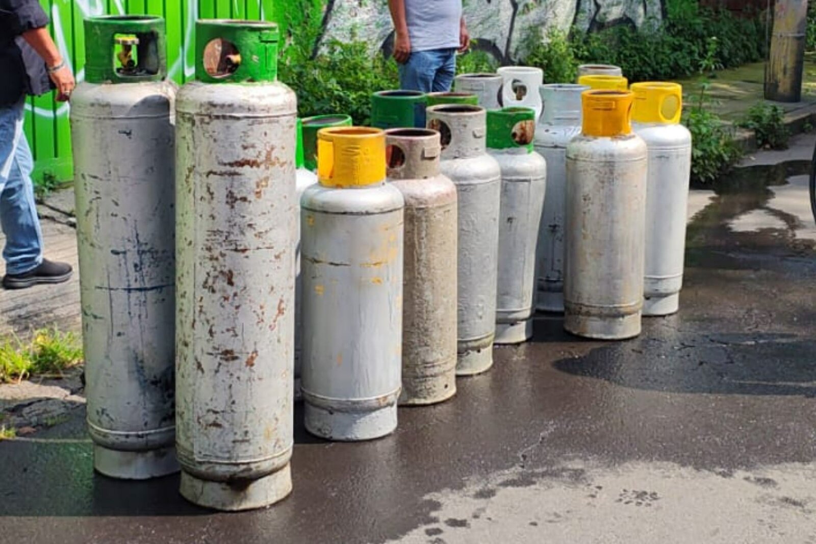 Explota una casa por acumulación de gas en Iztapalapa